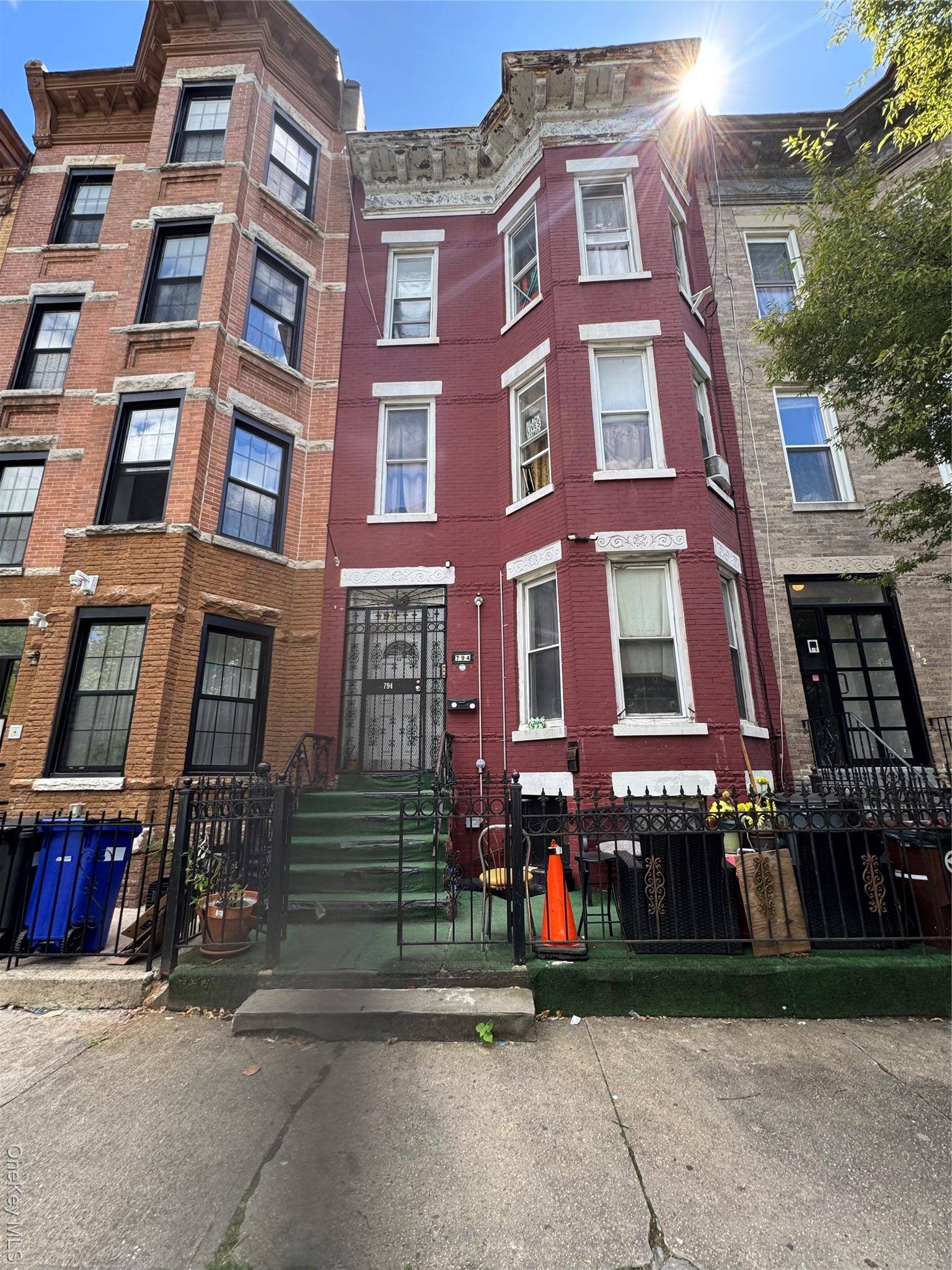 794 Macon Street is a rare opportunity to own a legal three family townhouse in the heart of Bedford Stuyvesant.