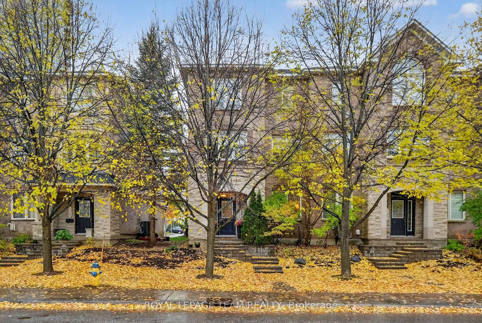 Experience refined living in this executive 3 storey townhome offering over 2, 900 sq.