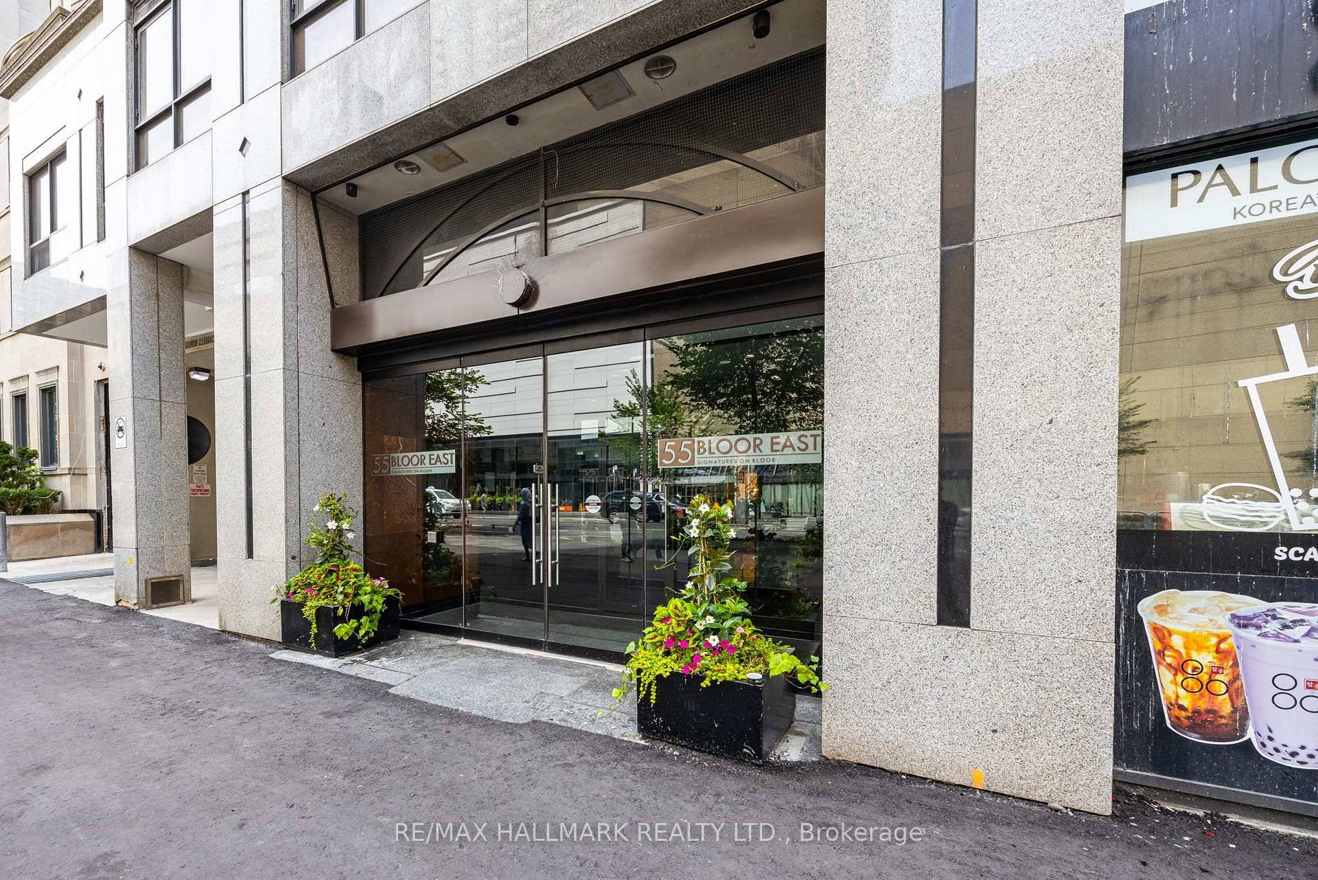 Discover the ultimate urban lifestyle at 55 Bloor Street.