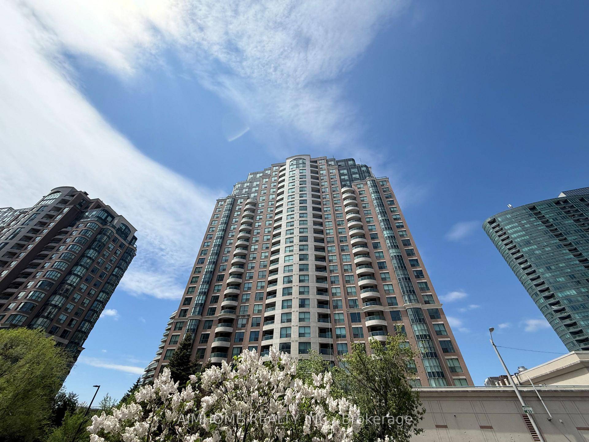 Yonge and Finch newly renovated 2 1 unit !