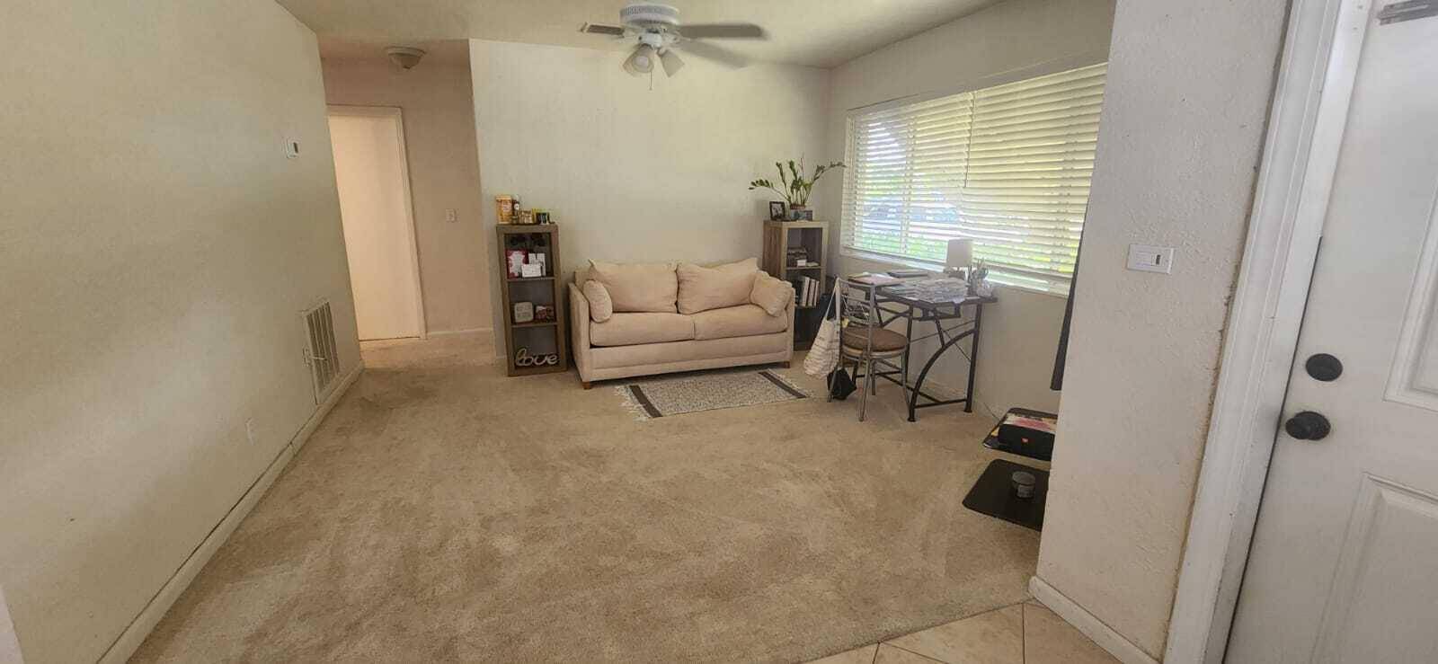 Walk to beautiful Lake Worth Beach from this charming and affordable 2 bedroom 1bath home, perfect for first time home buyers.