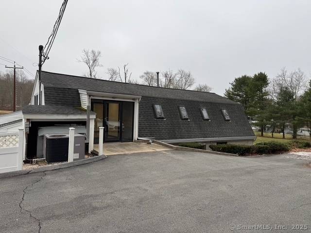 Large Office Garage space available for small or large business.