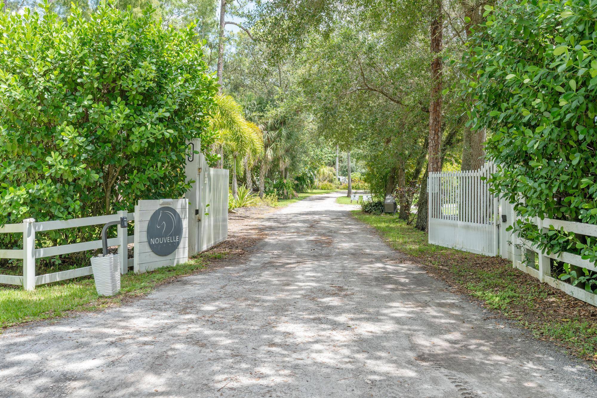 Welcome to a stunning 5 acre turnkey equestrian estate, ideally located just minutes from the Global Dressage Festival and WEF.