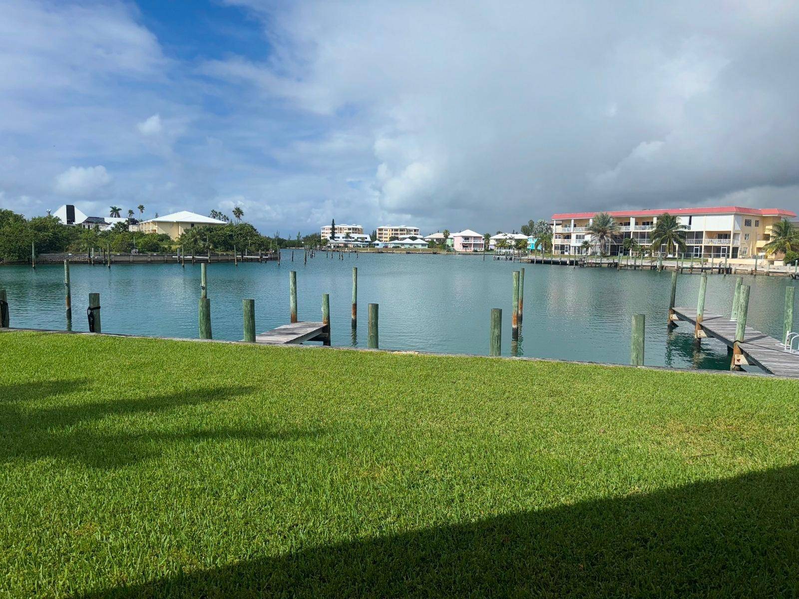 WATERS EDGE, OCEANHILL Single Family Home Grand-Bahama-Freeport
