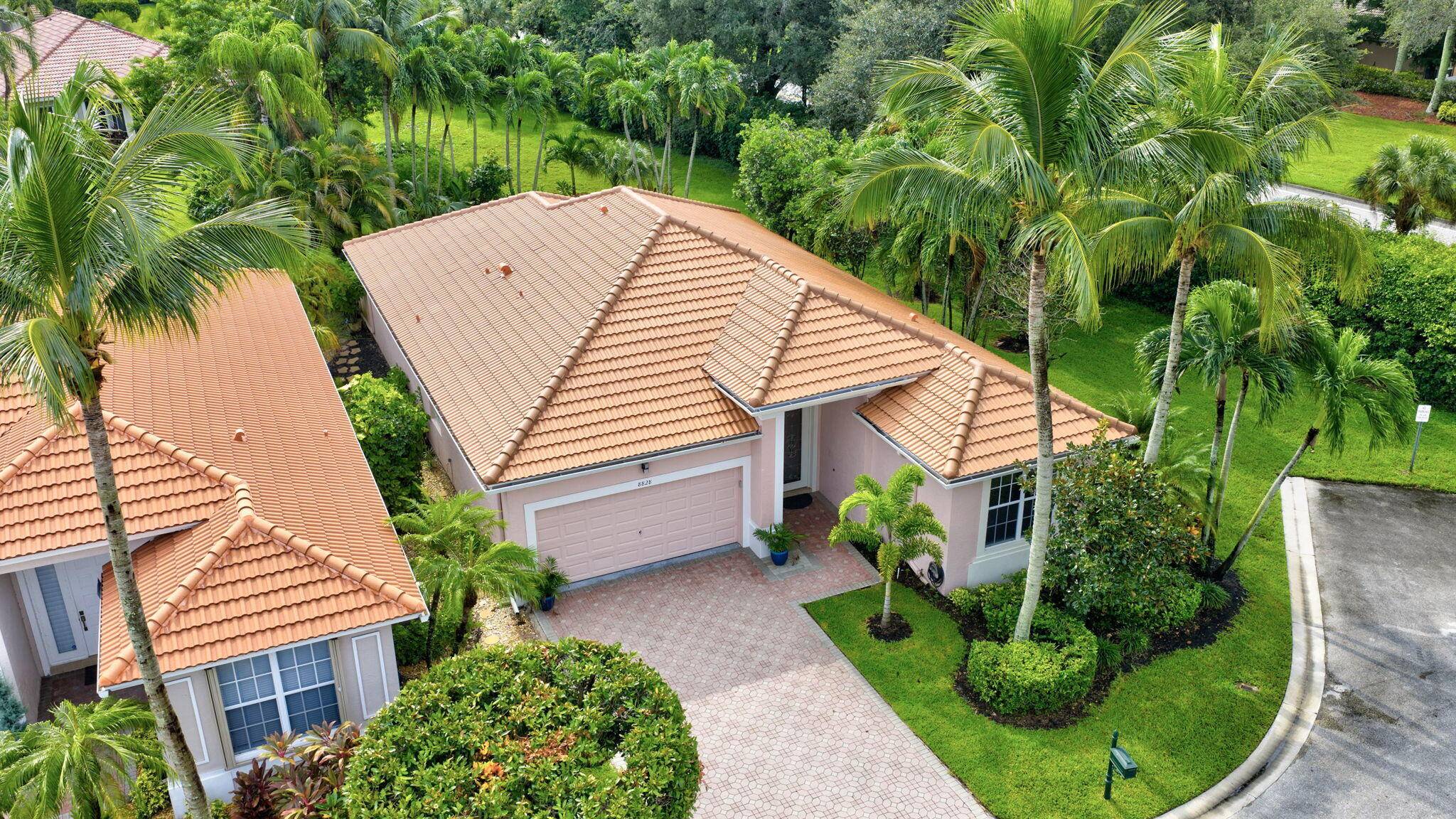 This 3BR 2BA home sits on a private corner lot at the end of a dead end street cul de sac and features high ceilings and abundant natural light and ...