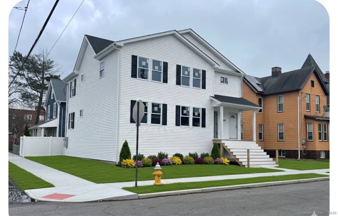 Welcome to 1218 Kossuth Street, Bridgeport !