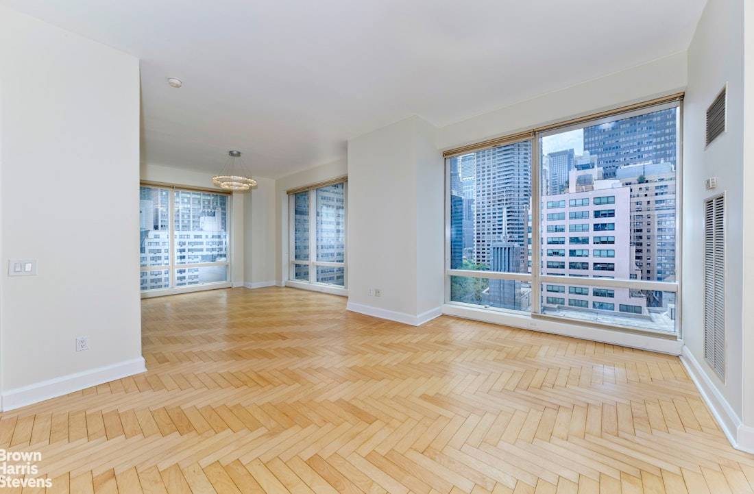 A stunning, highly desirable E line corner layout which is both ultra spacious and sunlit.