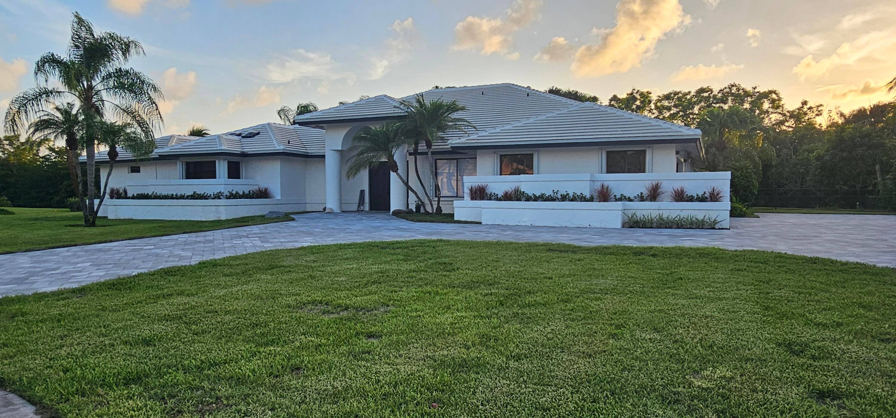 FLORIDA LIVING AT ITS BEST !
