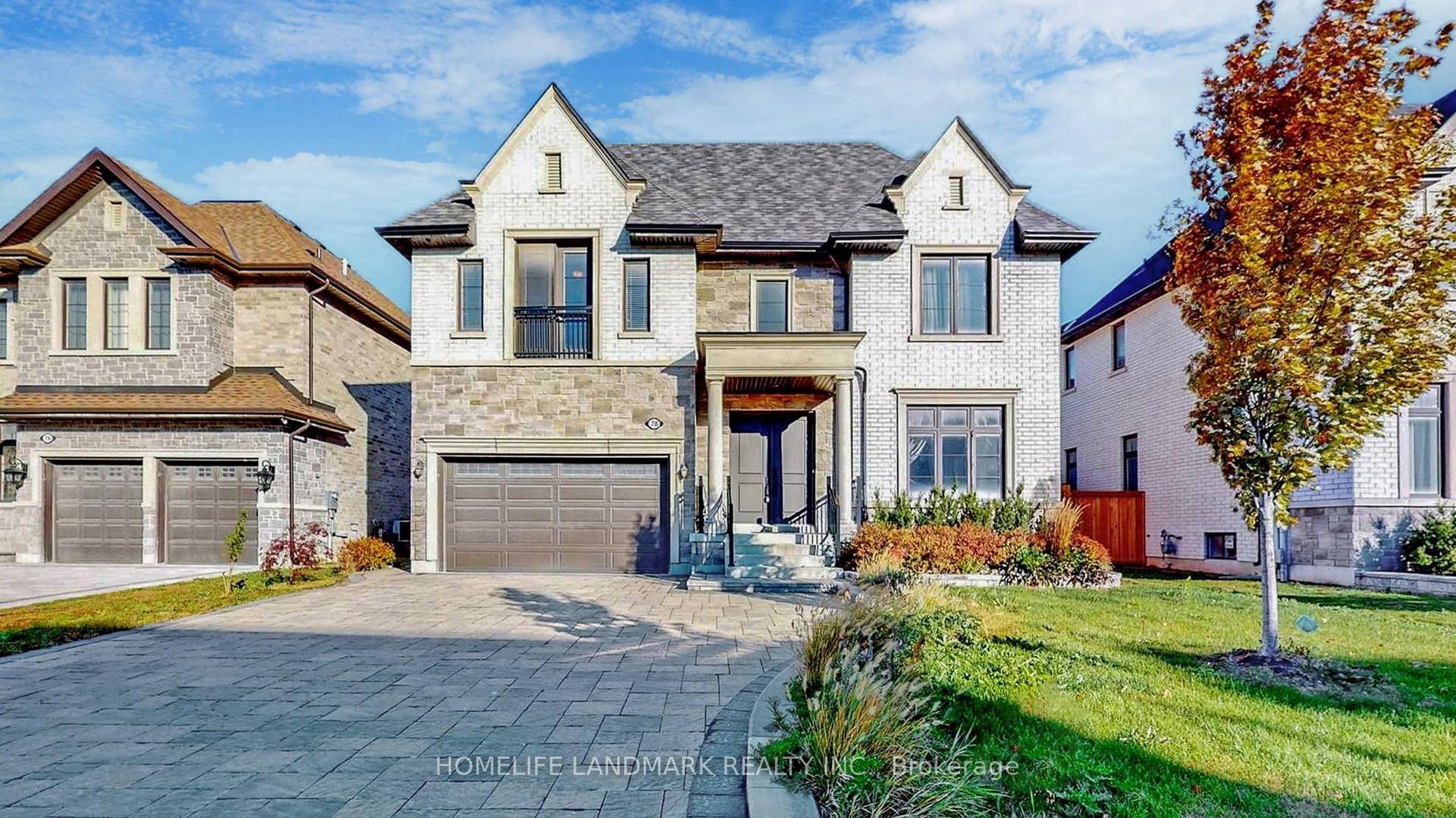 Welcome to This Luxurious Residence in the Prestigious Heart of Unionville !