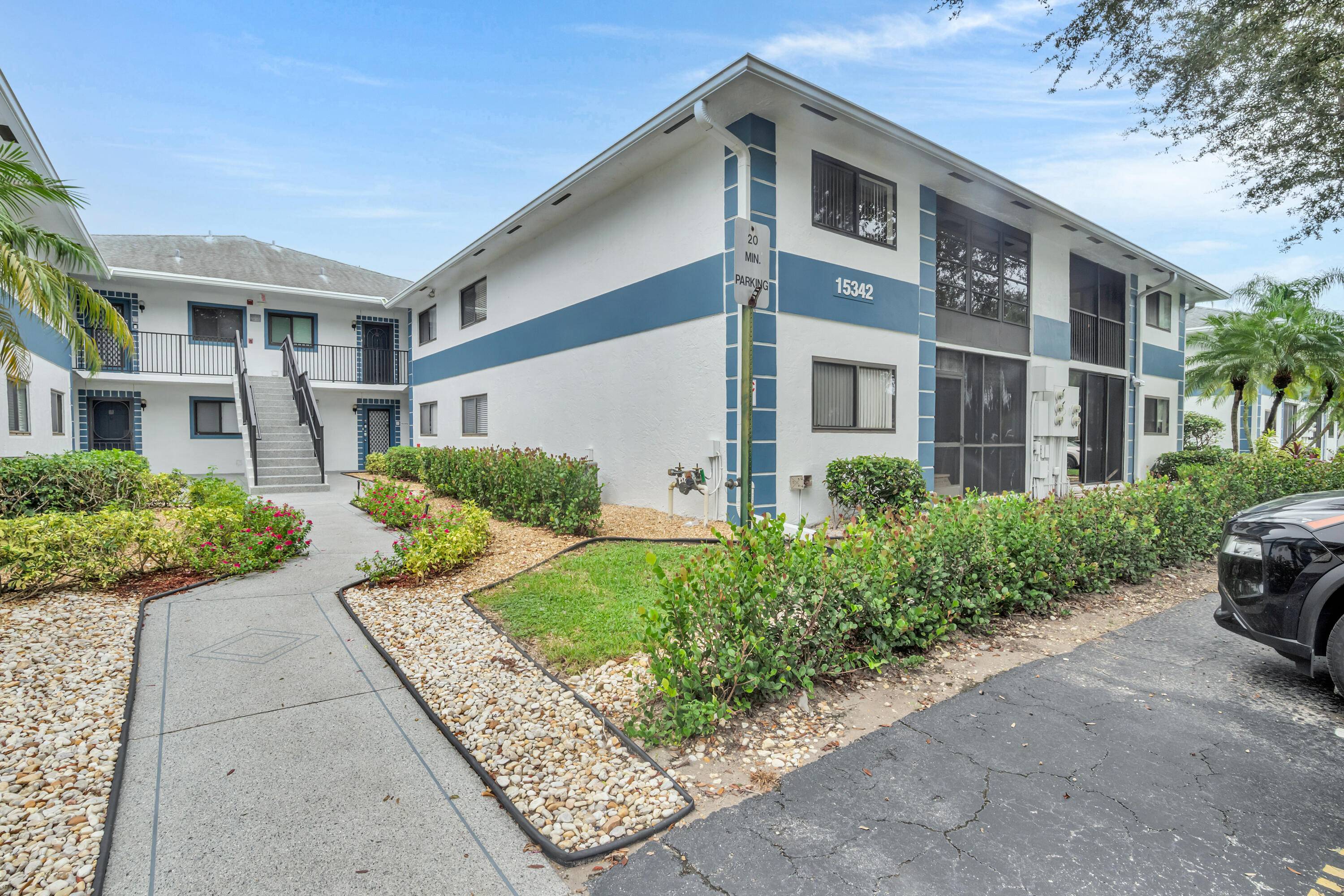 Welcome to Lakes of Delray !