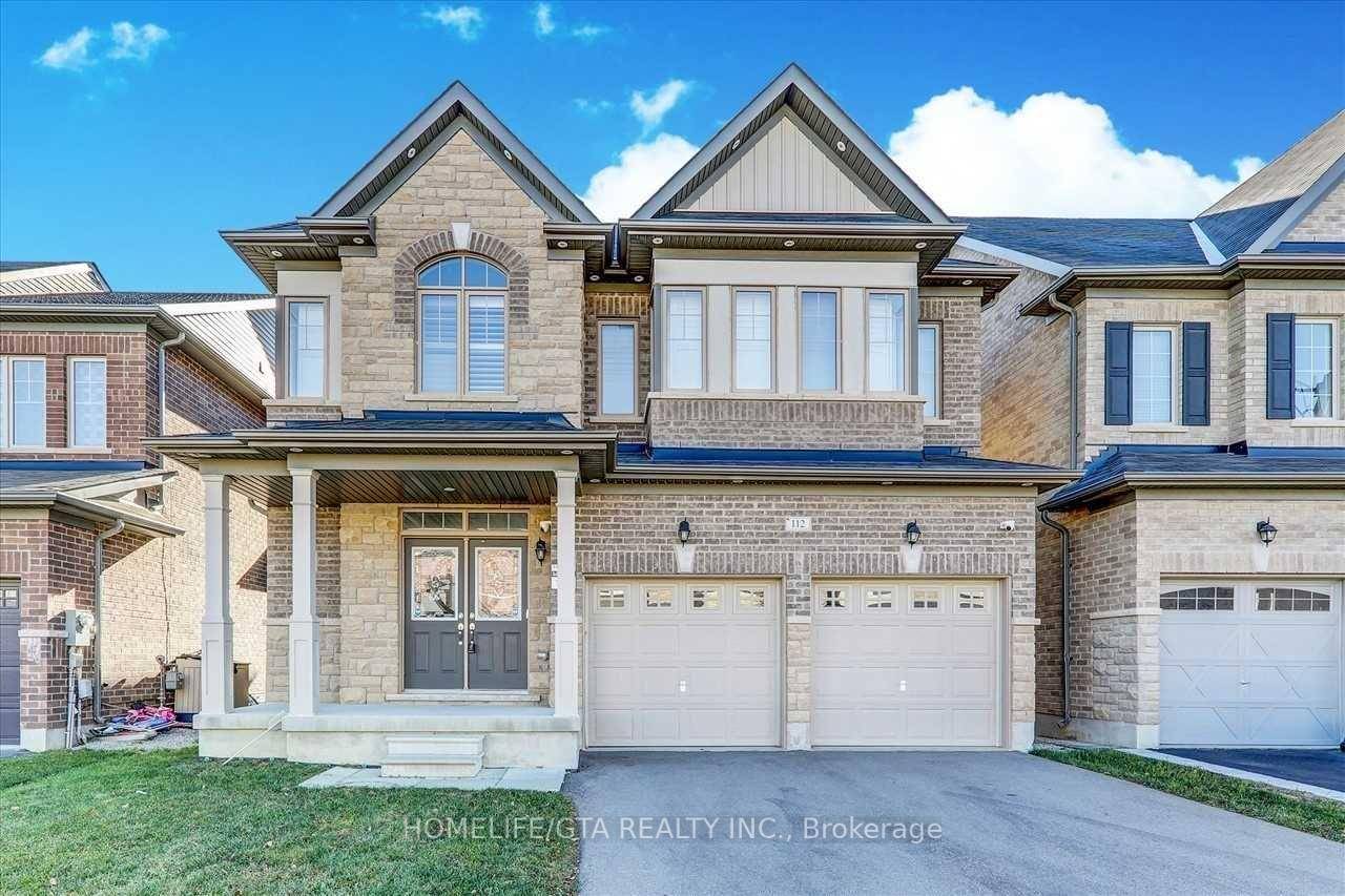 Paradise Buit, 3000 Sq Ft 5 Bedroom And 4 Bathrooms Home In Prestigious Kleinburg.