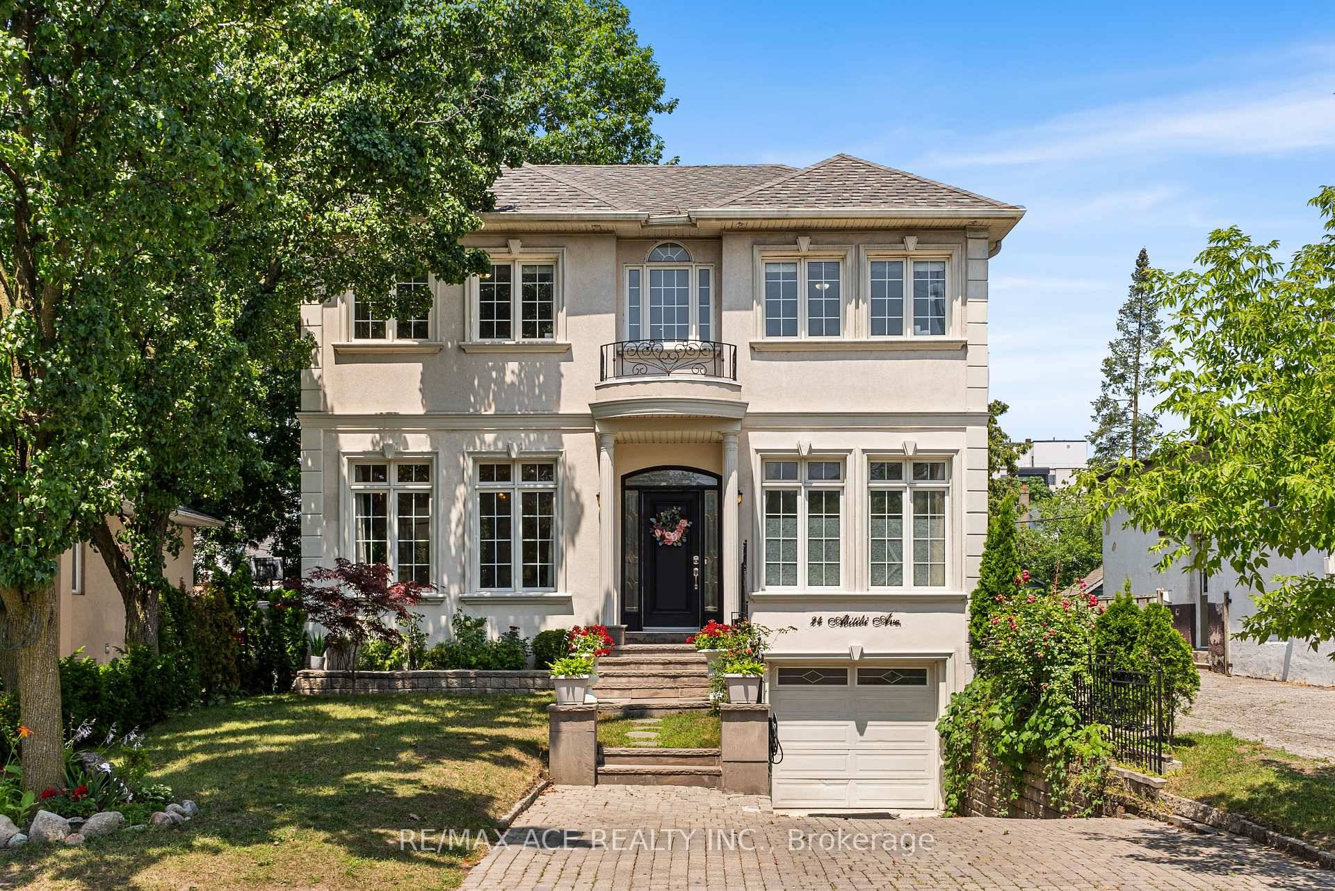 Custom Built in 2001 Income Generating Basement with Separate Entrance, This beautifully designed home offers a unique and versatile layout perfect for both families and investors.