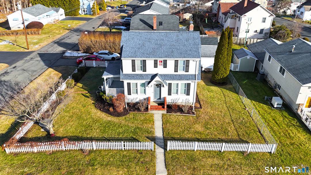 Welcome to 19 Golden Hill Road, Danbury, CT !