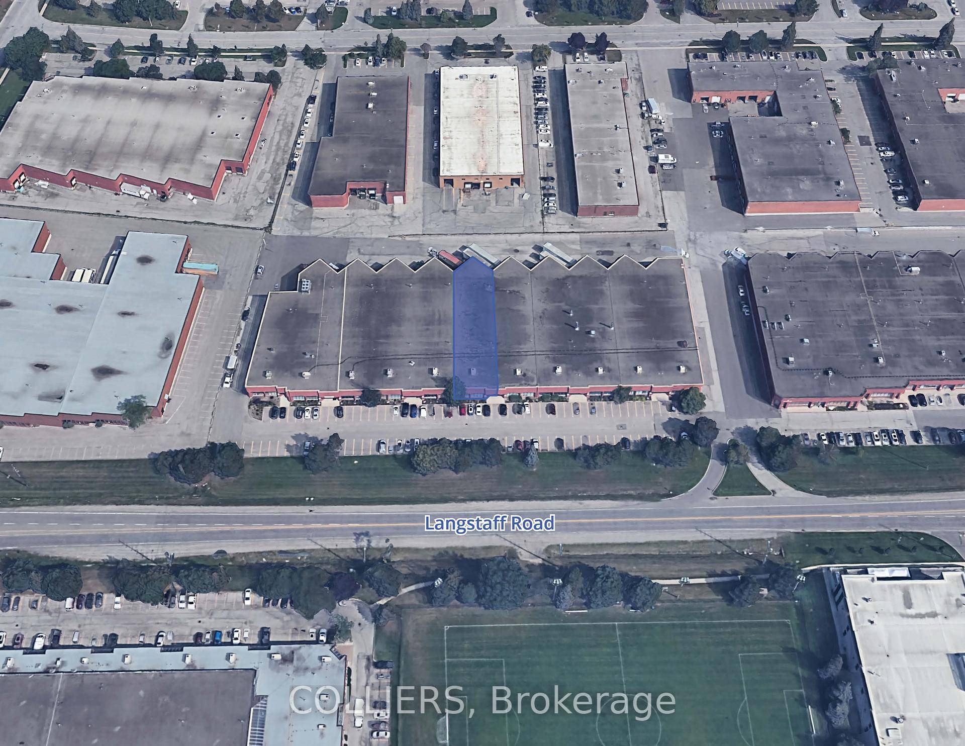 This strategically positioned industrial unit in a highly sought after node of Vaughan offers exceptional accessibility and prominence on Langstaff Road.