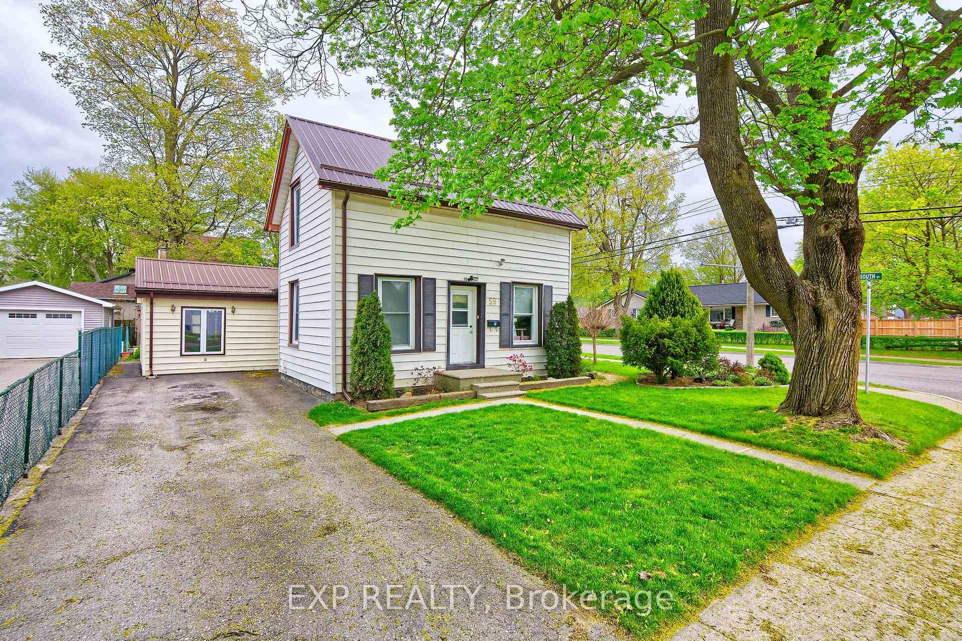 Looking for a 4 bedroom home under 450000 ?