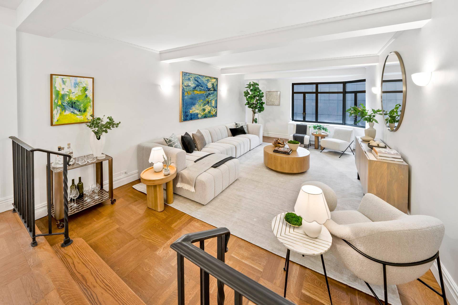 Welcome to Regent House residence 8F, a sprawling two bedroom, two bath haven in the very heart of midtown, Right off Fifth Avenue within easy reach of every conceivable luxury, ...