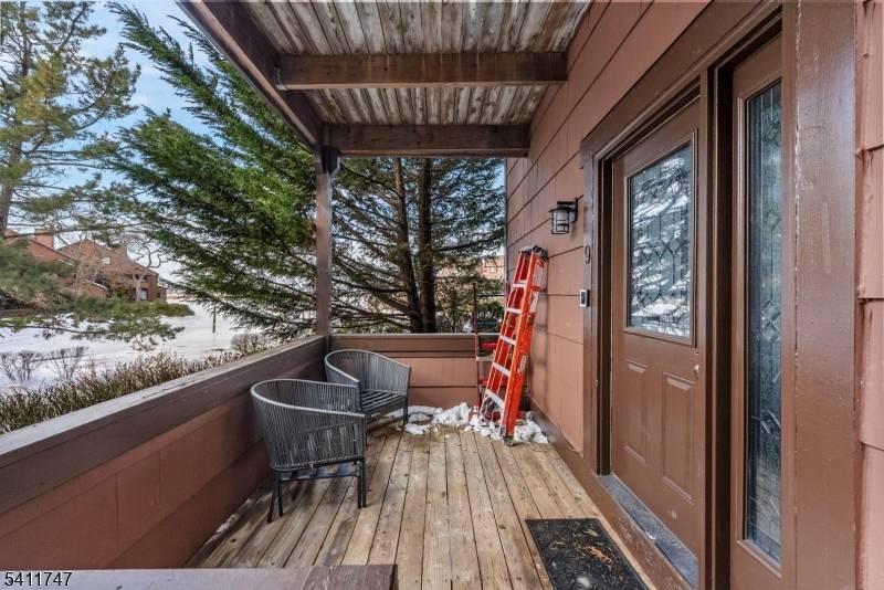 Beautifully renovated, this move in ready condo is located in the well established gated community of Harmon Cove I in Secaucus, known for its strong demand and limited turnover.