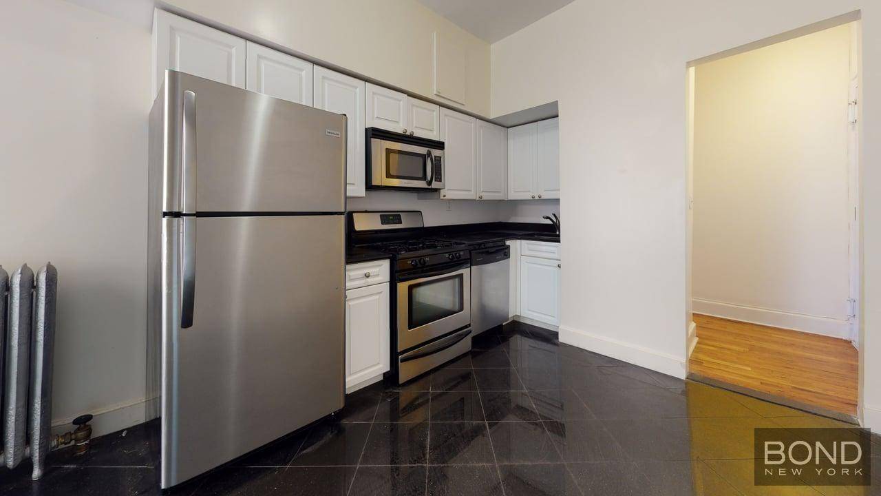 Upper West Side 2 BedroomBrand new large 2 bedrooms.