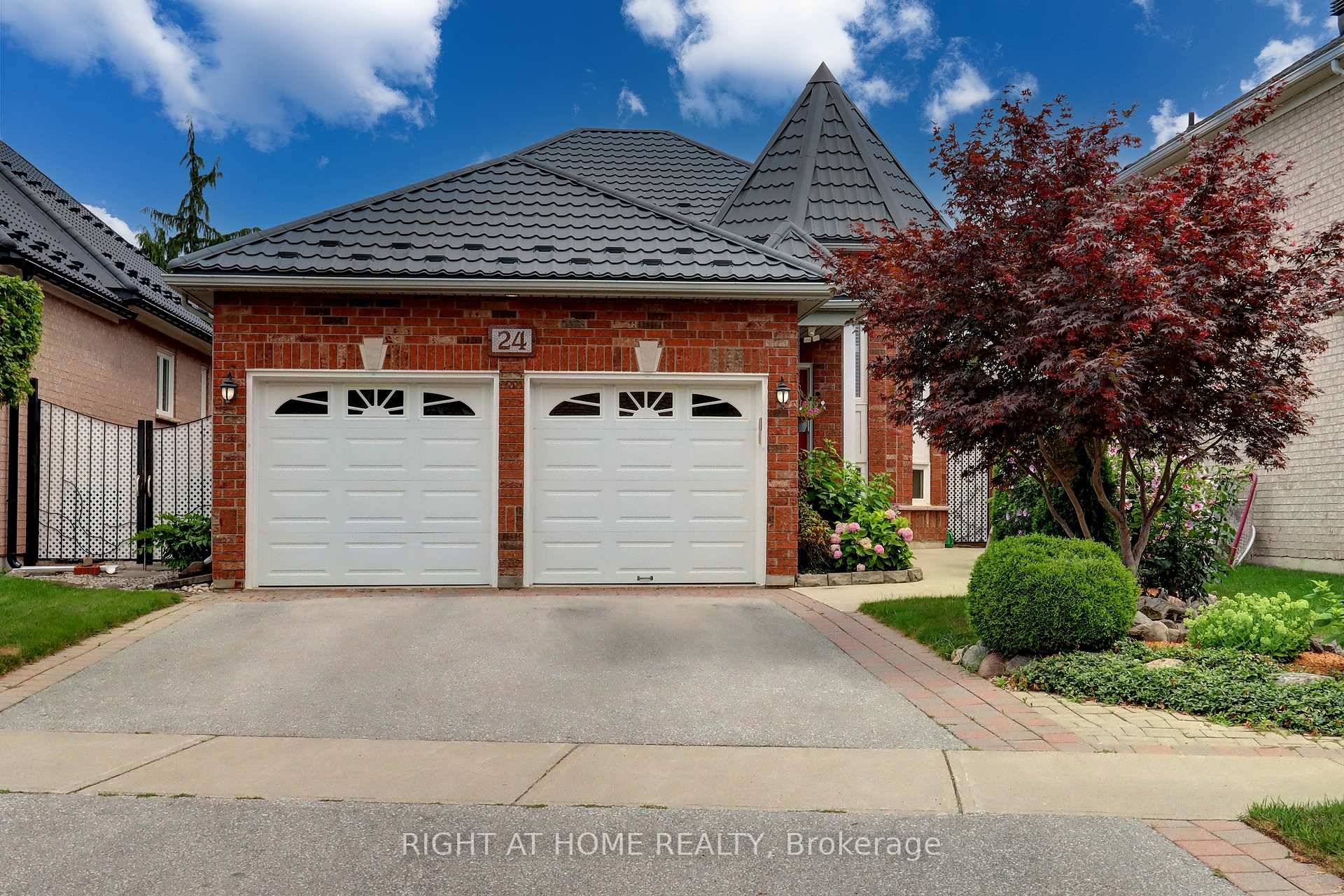 Welcome to this fantastic raised bungalow on a fully landscaped property right up to the front door.