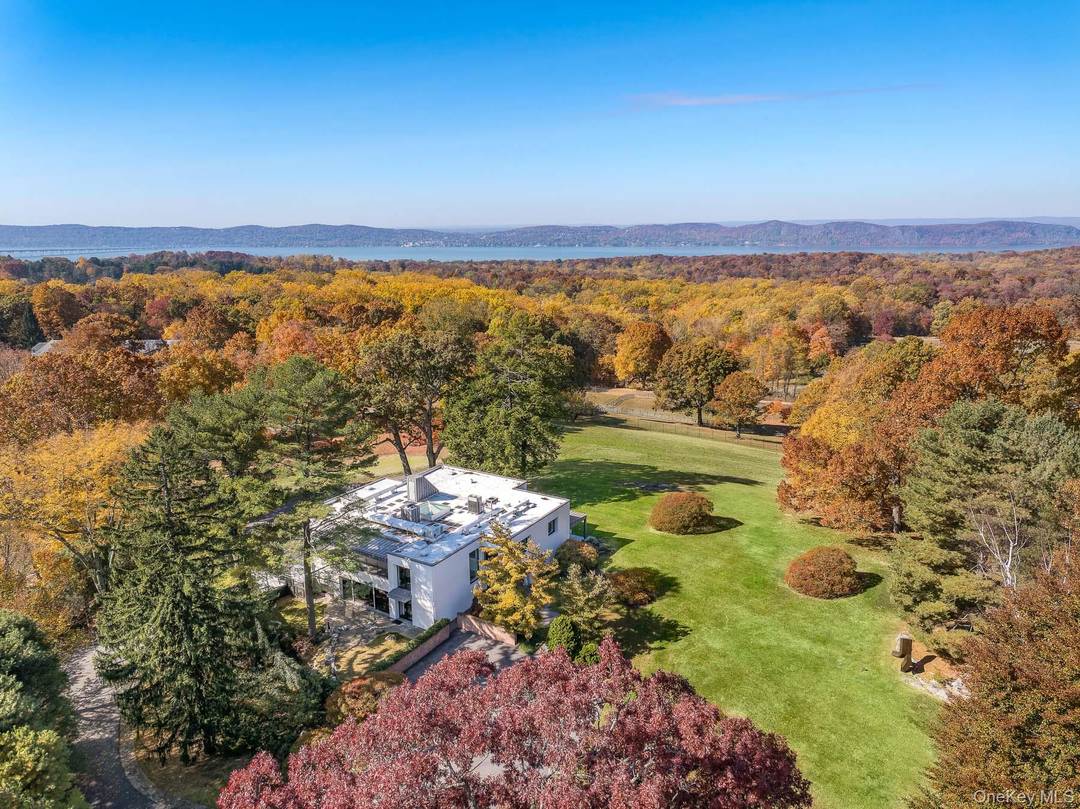 Historic Winterburn Farm is a spectacular 42 acre estate compound with sweeping views of the Hudson and Palisades beyond.