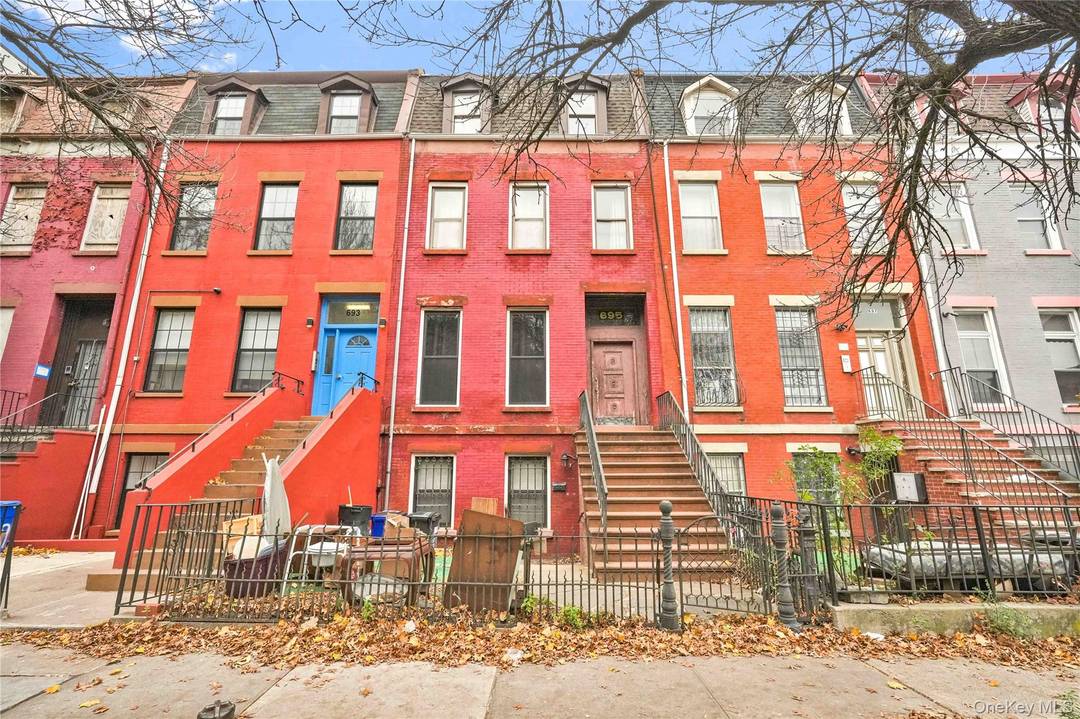 Welcome to 695 Quincy Street, a spacious two family townhouse located in the heart of Bedford Stuyvesant, Brooklyn.