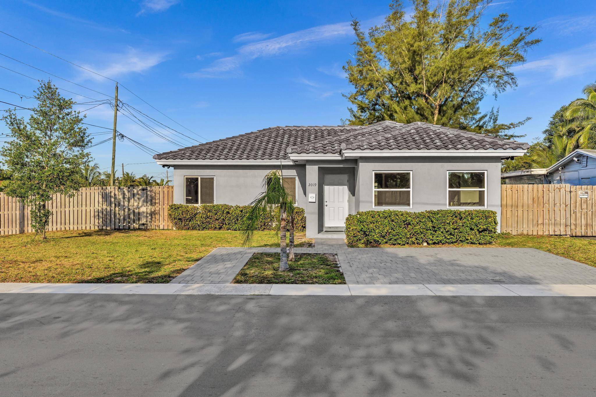 Now for rent in Sunrise !