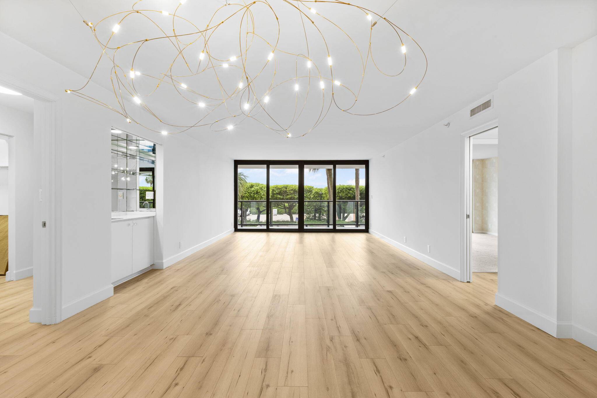 Enjoy beautiful sunset views from this 2 bedroom, 2 bathroom unit in the highly sought after Halcyon of Palm Beach.