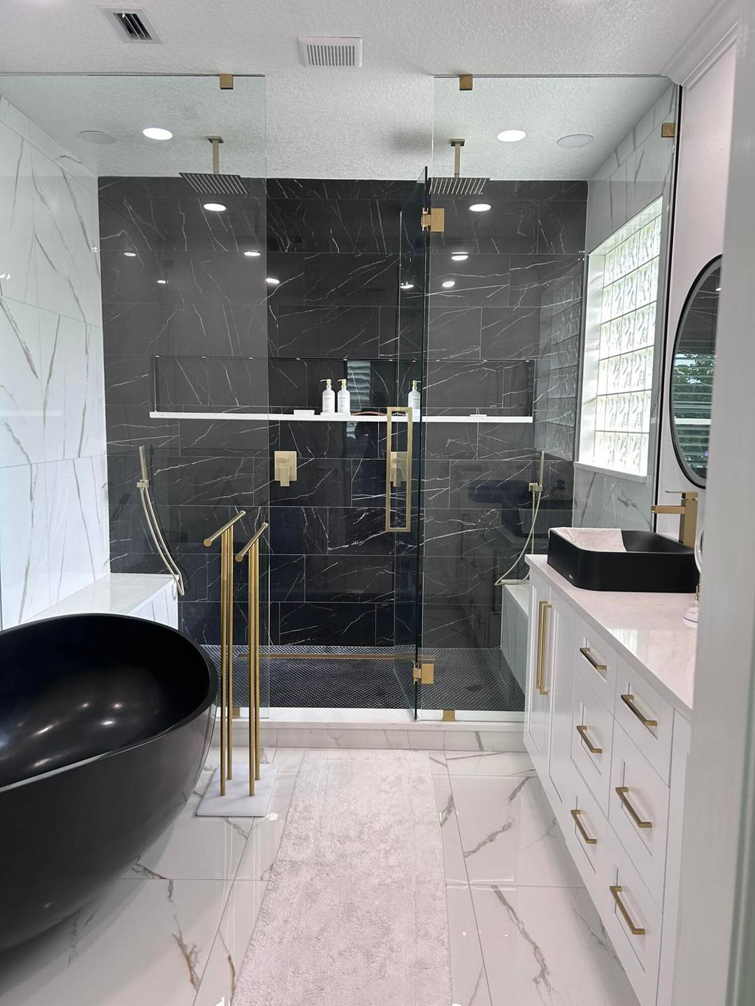 VERY WELL MAINTAINED CBS HOME IN THE GATLIN AREA, CLOSE TO I 95, TURNPIKE, WALMART, SAMS CLUB AND OTHER SHOPPING.