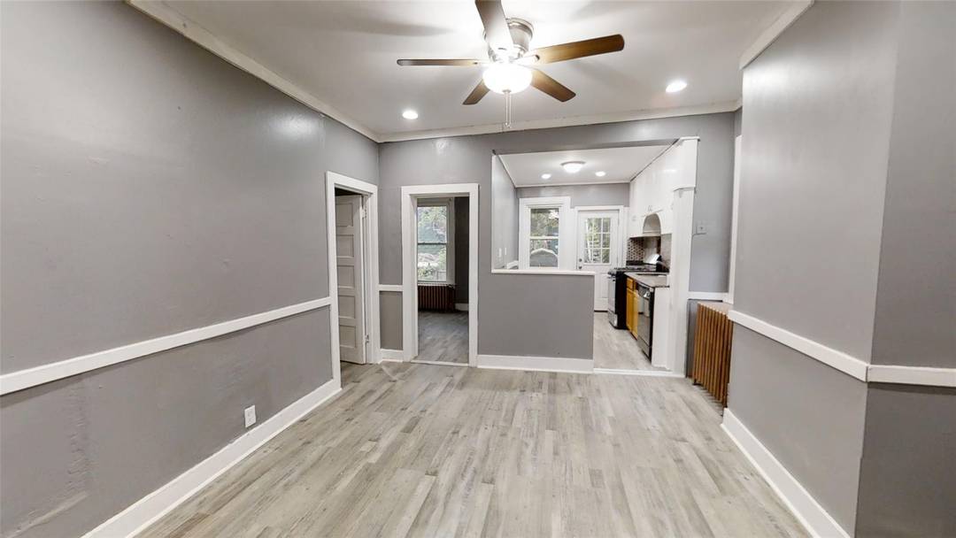 We are pleased to present an exceptional investment opportunity a fully leased, turnkey student housing portfolio in Albany, NY s desirable Pine Hills neighborhood.