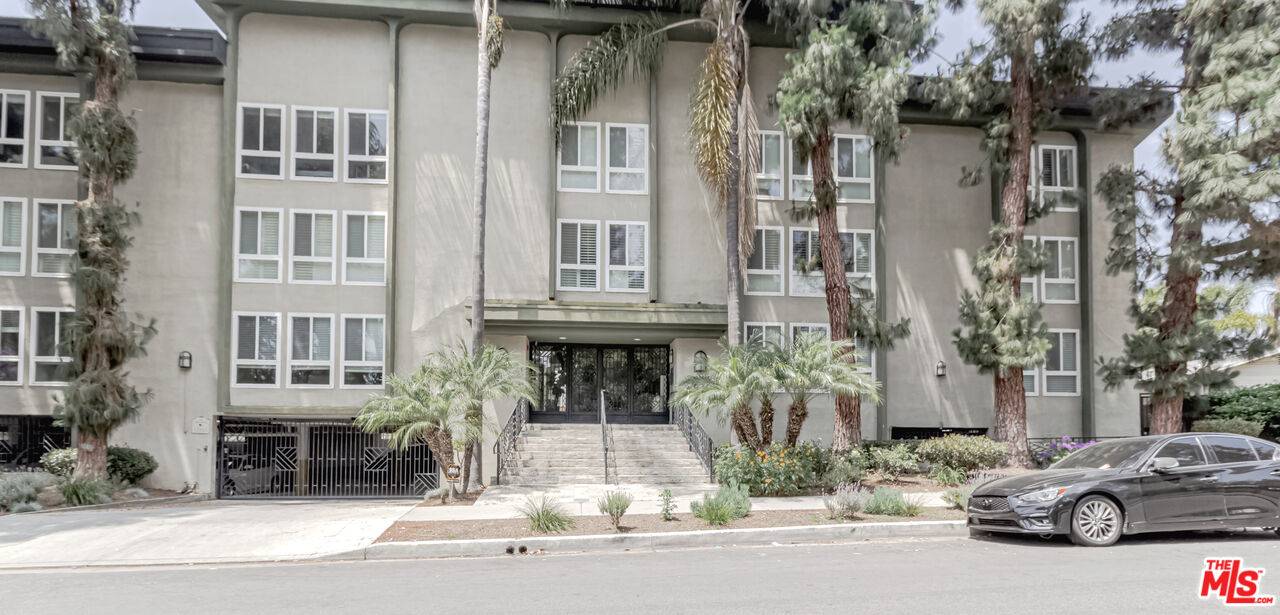 4407   Francis Ave 2BR Hancock Park La