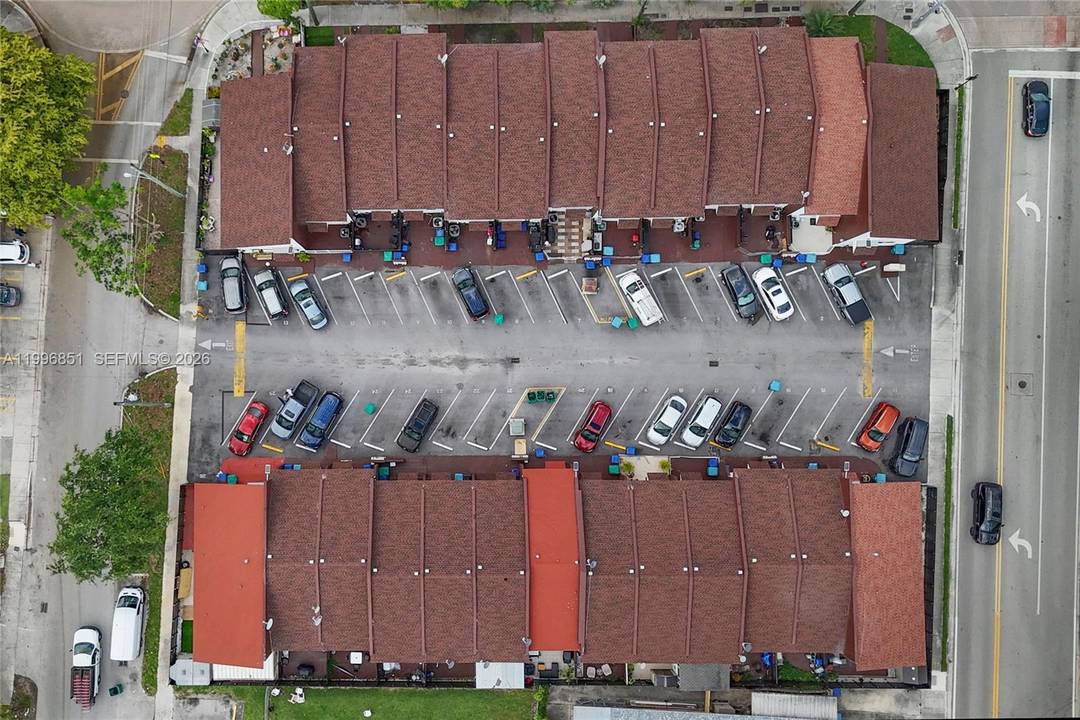 Bulk sale opportunity 14 townhome units in El Polo, just blocks from Florida International University s main campus.