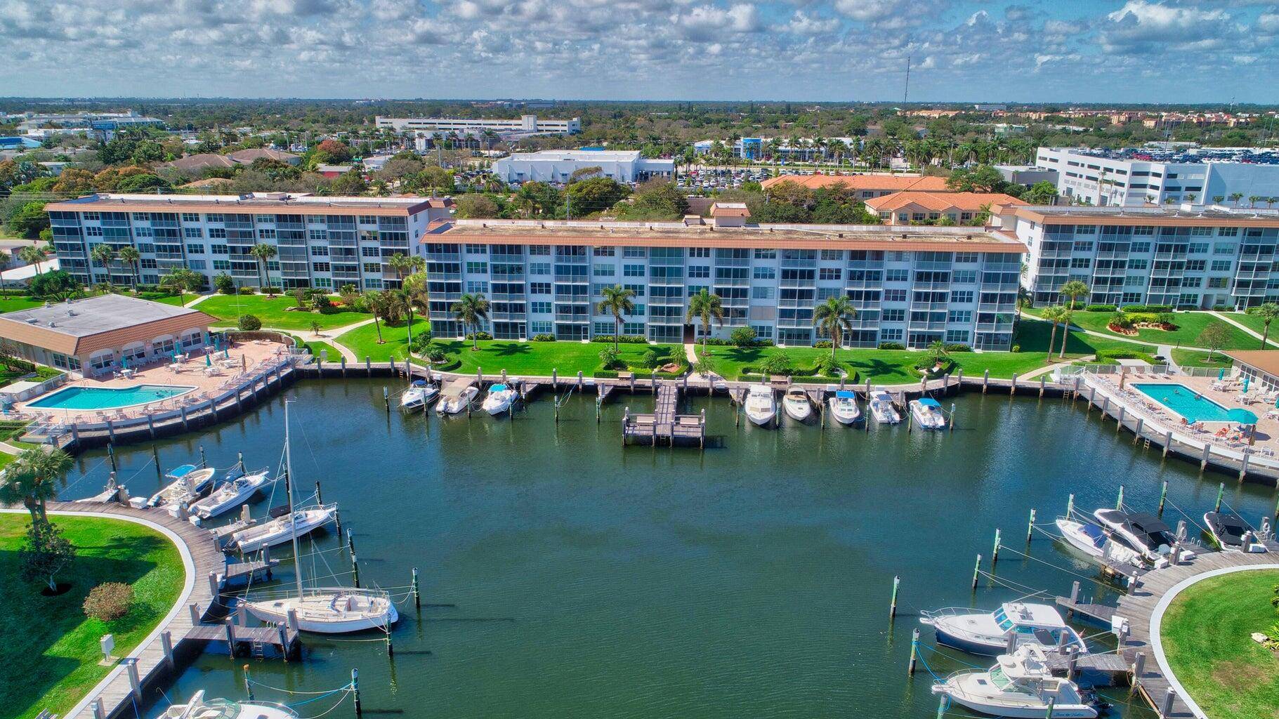 Wonderful over 55 community with a lovely marina !