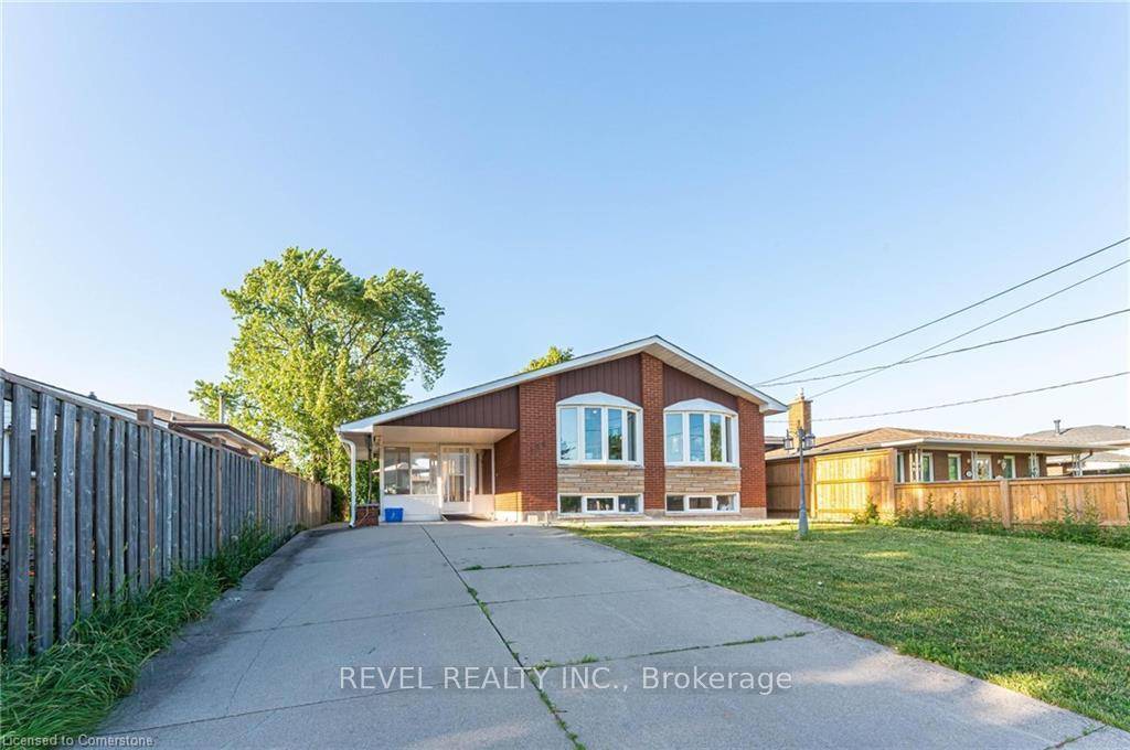 LEGAL two family investment property on the highly sought after East Hamilton Mountain !