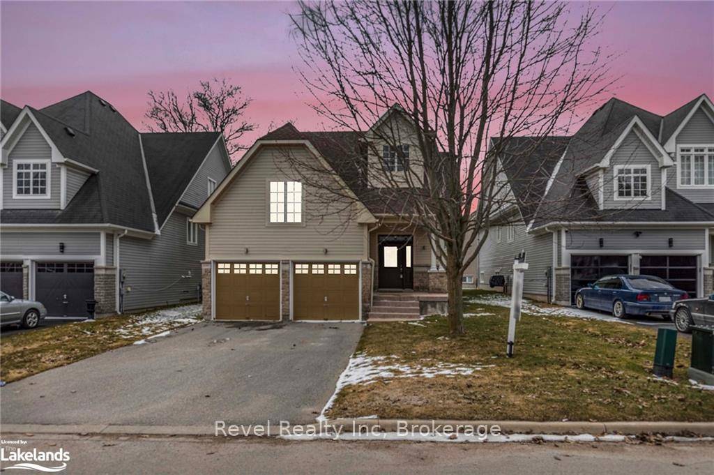 Value. Location. Style. You Just Found It 174 White Sands Way, Wasaga BeachWelcome to main floor living at its finest in one of Wasaga Beachs most desirable neighbourhoods.