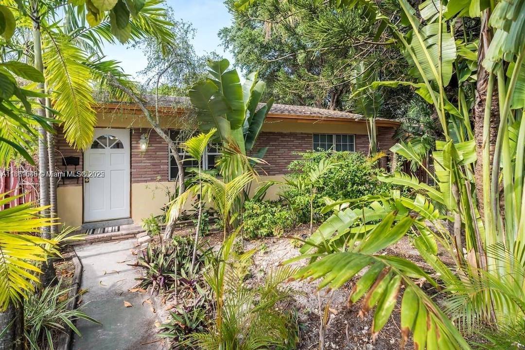 Priced to sell ! ! Full Askin price only !