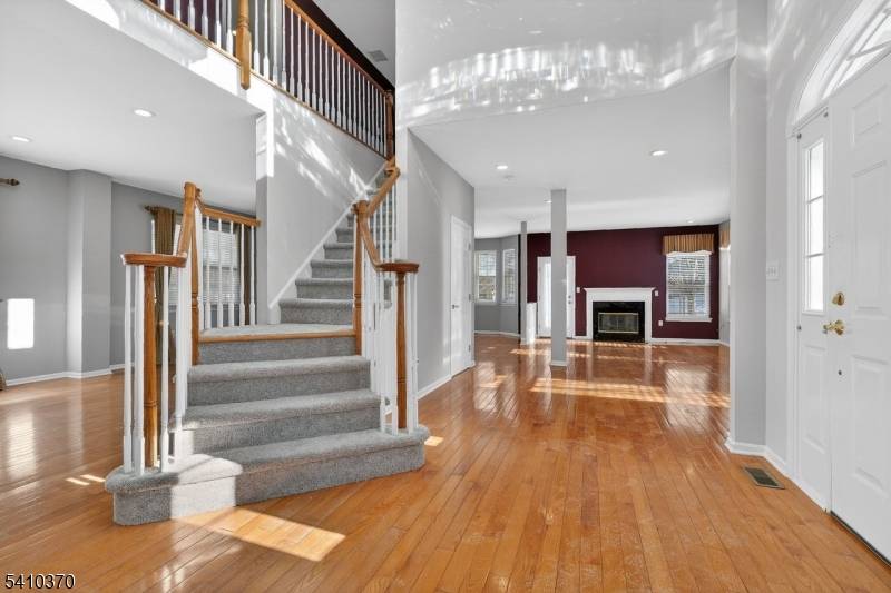 Welcome to this stunning 5 bedroom, 3.