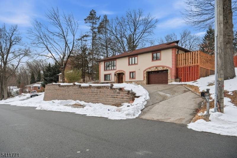 Offering accessibility while maintaining a peaceful residential setting in the sought after Great Notch section of Little Falls, this renovated 5 bedroom home provides spacious living and the perfect blend ...