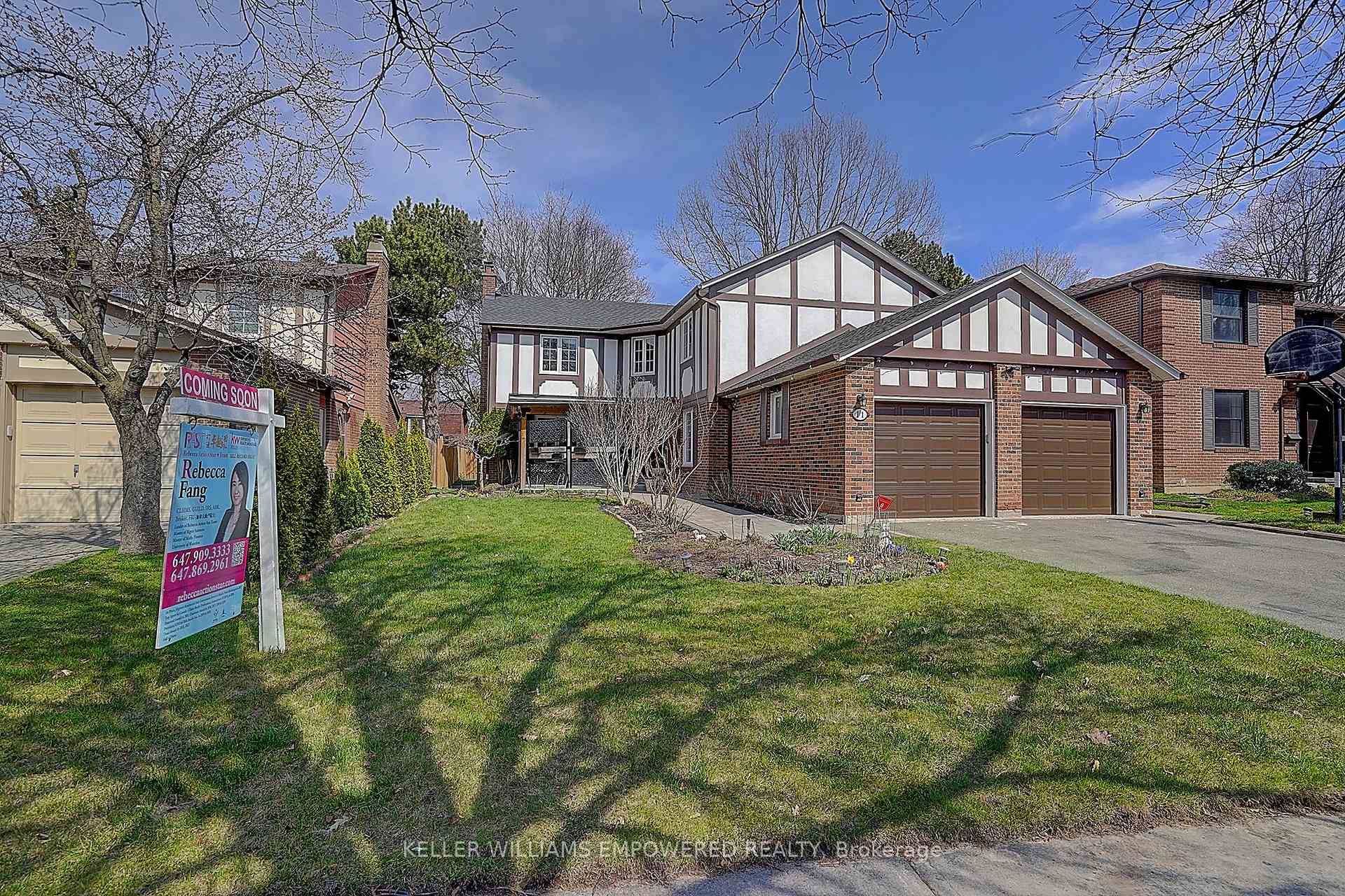 One of the most prestigious neighborhoods in Bridlepath !