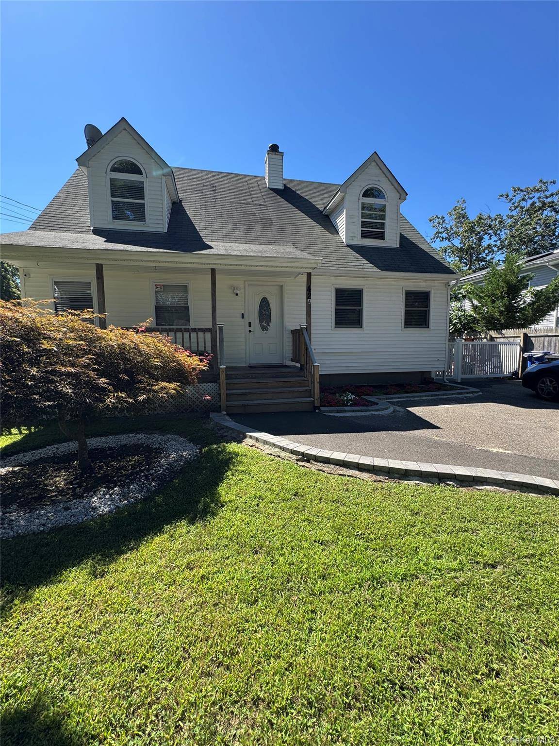 House for sale. Great Opportunity Property with Potential Looking for a home with both comfort and potential ?
