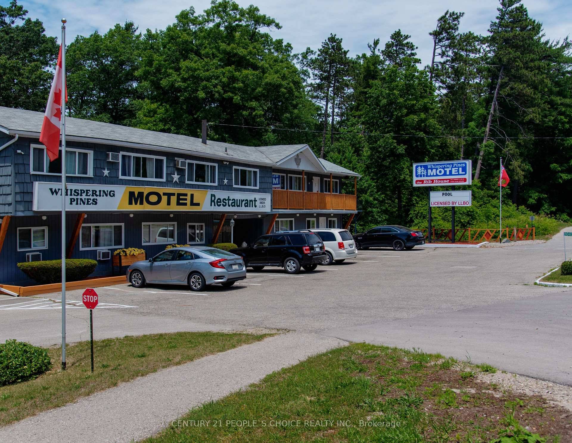 Fantastic investment opportunity in the heart of Grand Bend !