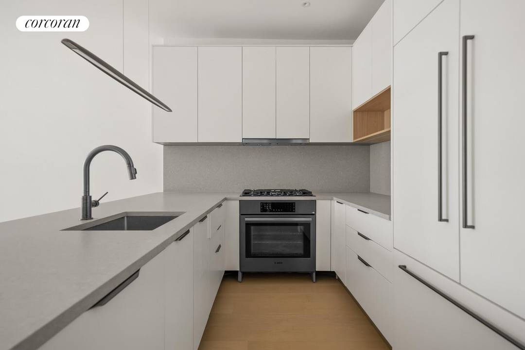 Welcome to unit 4R at 259 Halsey Street.