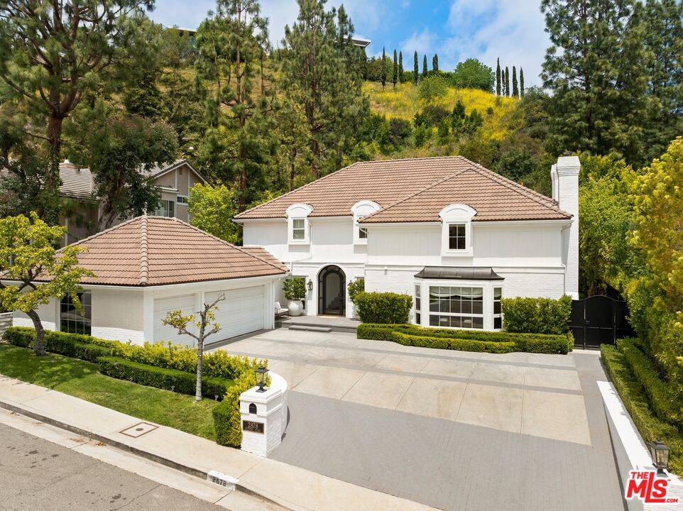 2878   Royston Pl 5BR Beverly Hills Post Office | B.H.P.O. La