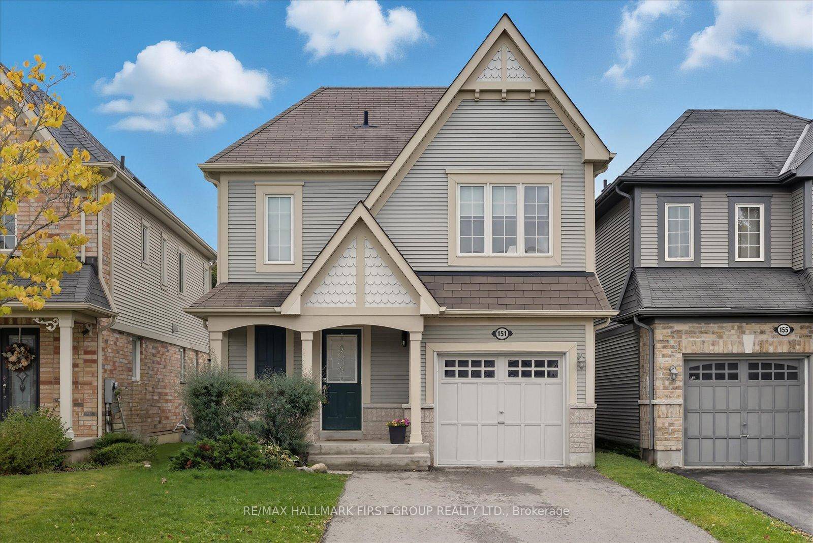 This detached 3 bed, 2 bath home sits in one of Bowmanville's best family communities.