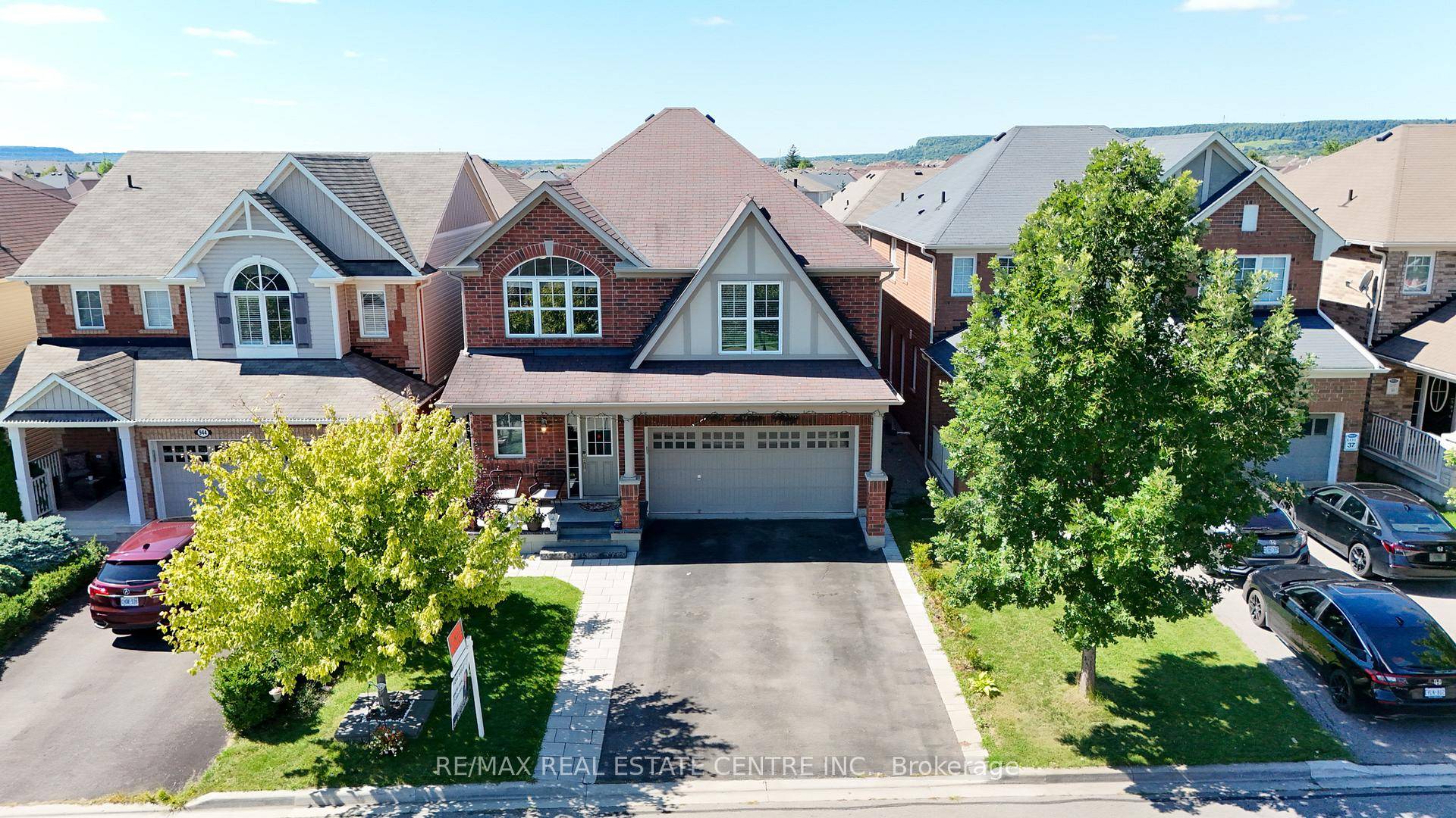 Welcome to this stunning 4 bedroom detached home available for lease upper level only basement excluded.