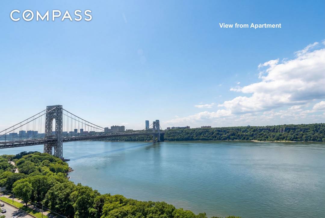 Castle Village 2. 5 Bed, 2 Bath with Panoramic VIEWS of the Palisades !