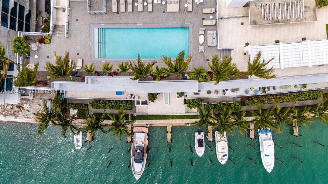 Amazing opportunity to own a spacious 4 bedroom den, 3.