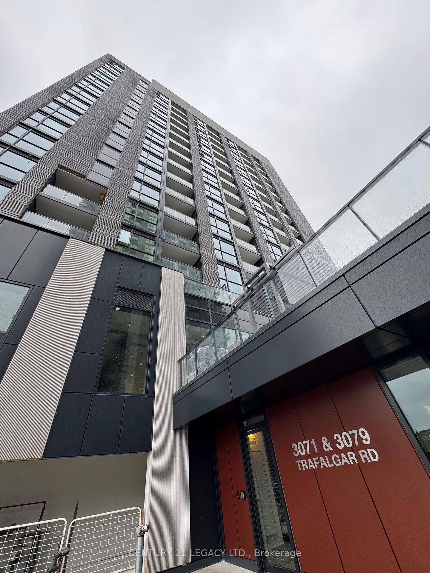 Welcome to North Oak Condos a stunning new community in the heart of Oakville's Uptown Core !