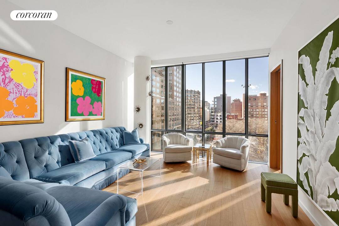 A Sculptural Glass Residence in Renzo Piano's Downtown Masterpiece 565 Broome Street, Residence 8A A striking full service condominium designed by Renzo Piano, set at the intersection of SoHo, Tribeca, ...