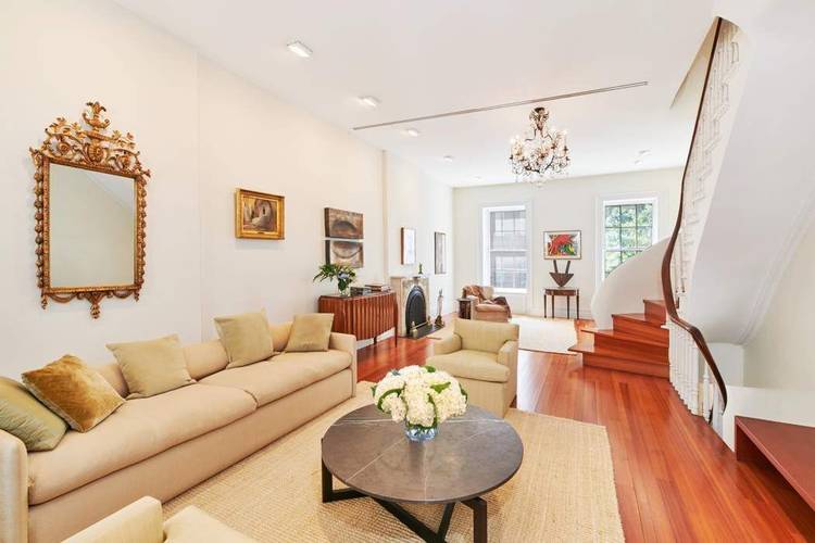 225 East 62nd Street is a superb Townhouse, distinguished not only by its location in one of the oldest neighborhoods in Manhattan, but also by its prominent architect, Richard Morris ...