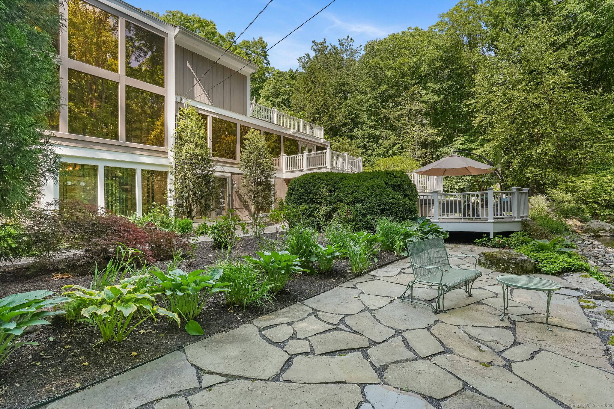 Welcome to the glass house of Southbury !
